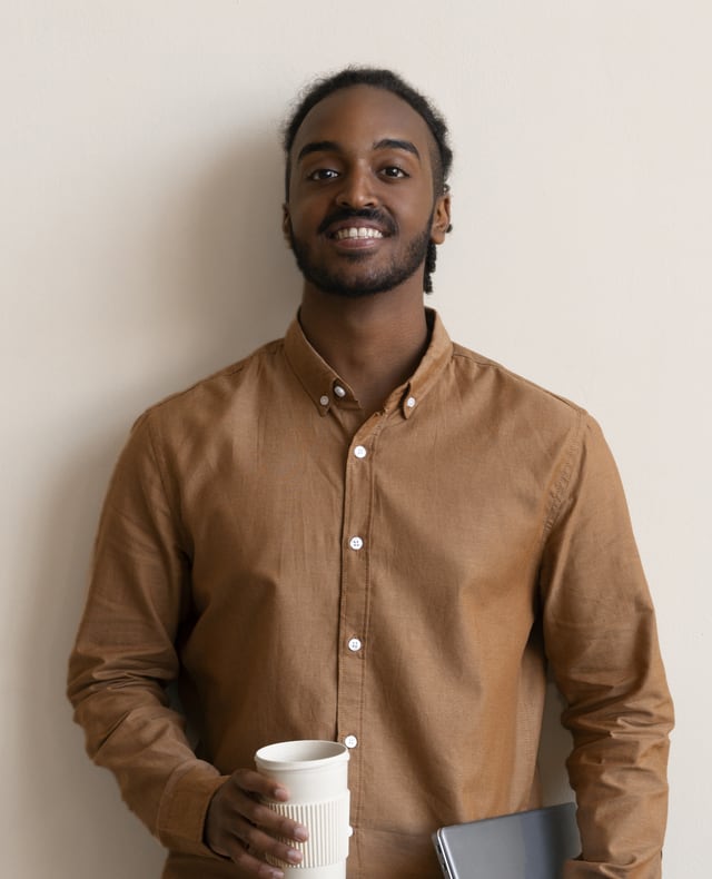 Jordan Lee headshot